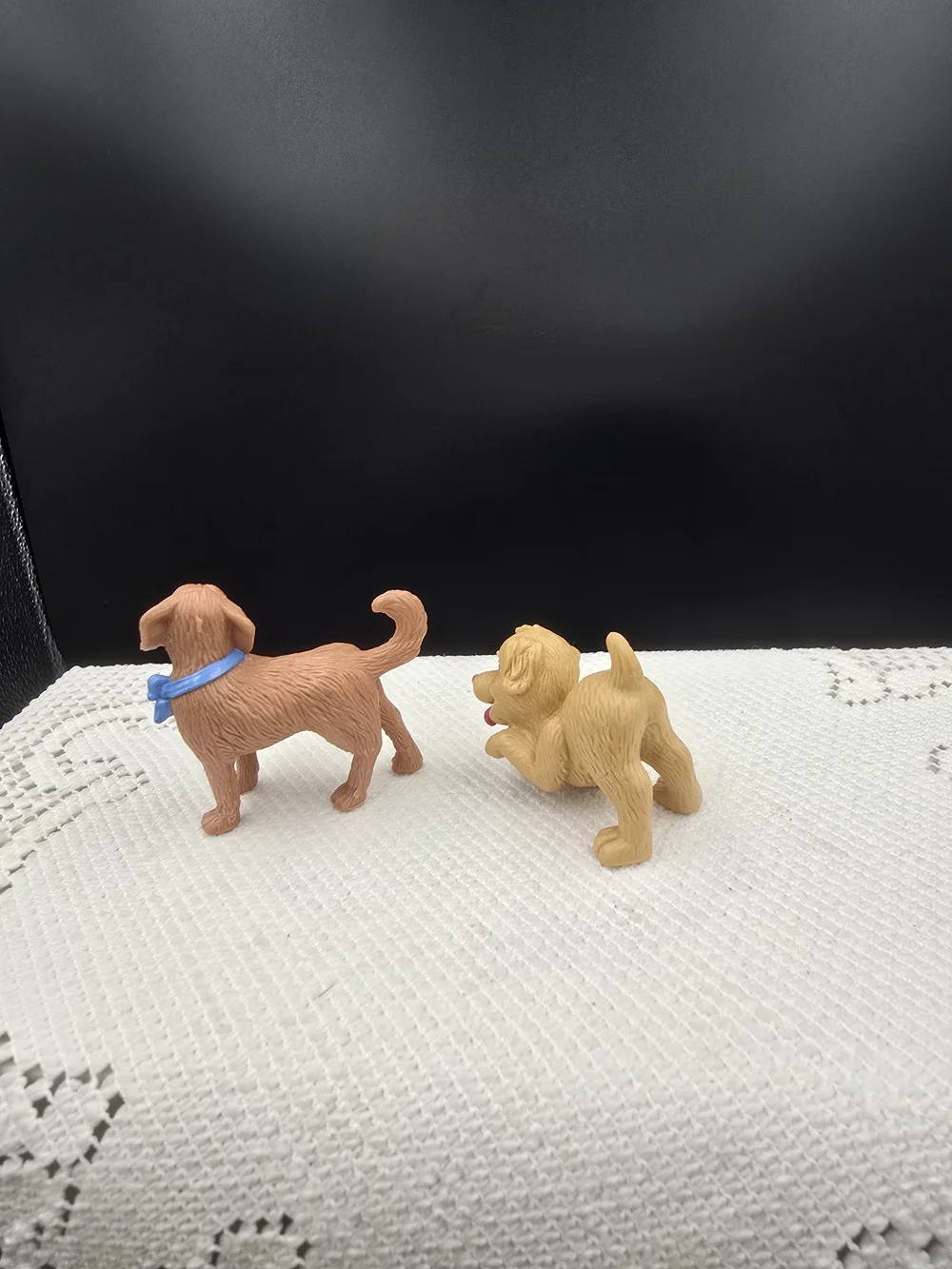 Fisher-Price Brown and Tan Dog Figurine Playset with Blue Bandana
